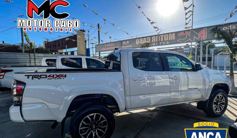 Toyota Tacoma 2023 lleno