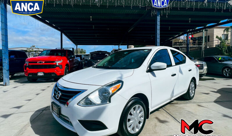 Nissan Versa 2016 lleno