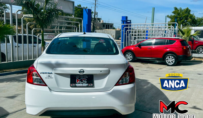 Nissan Versa 2016 lleno