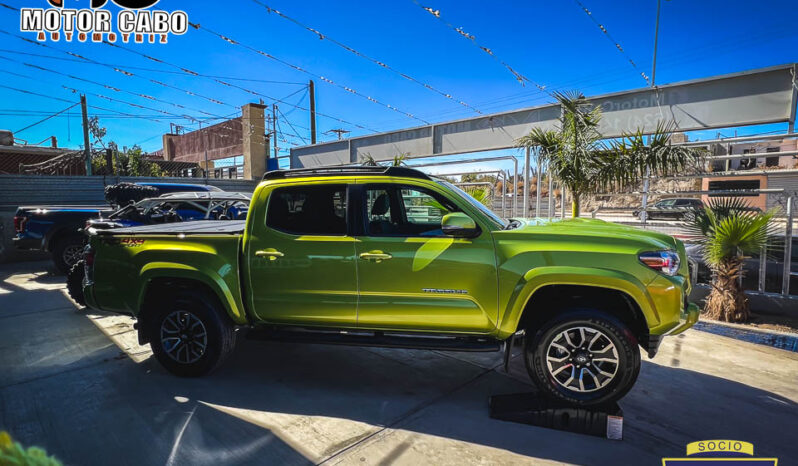 Toyota Tacoma 2023 lleno