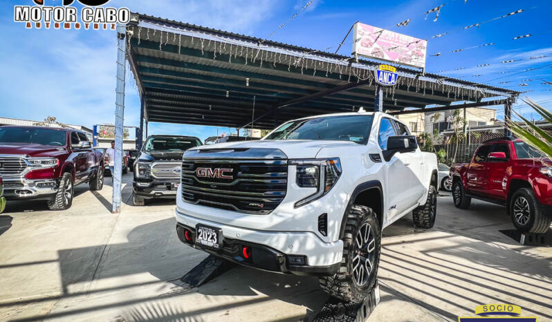 GMC Sierra 2023 lleno