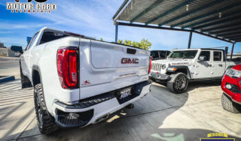 GMC Sierra 2023 lleno