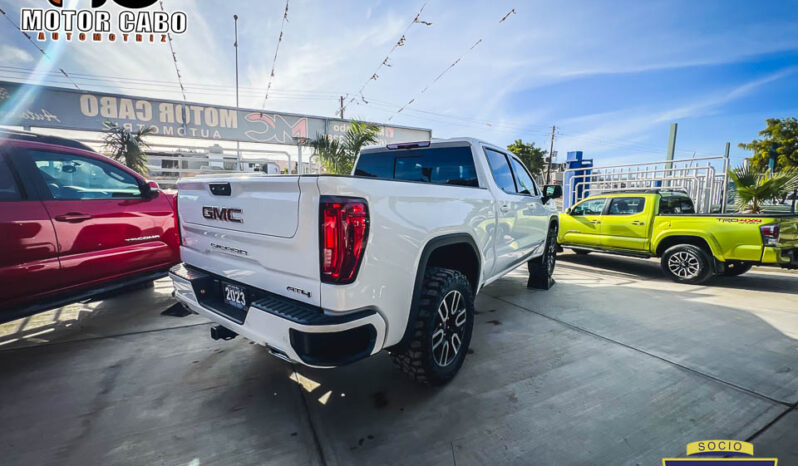 GMC Sierra 2023 lleno