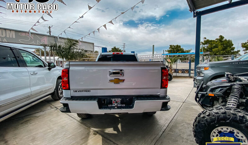 Chevrolet Silverado 2022 lleno