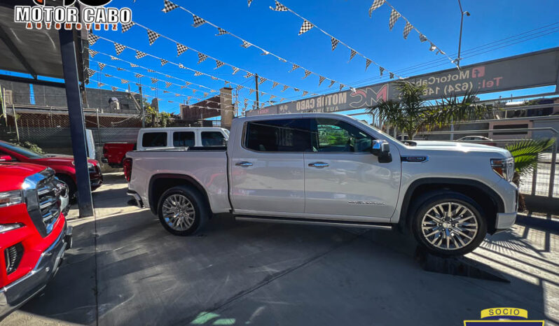 GMC Sierra Denali 2019 lleno