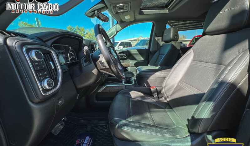 GMC Sierra Denali 2019 lleno