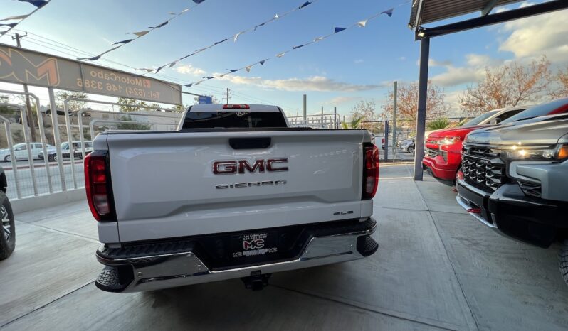 GMC Sierra 2022 lleno