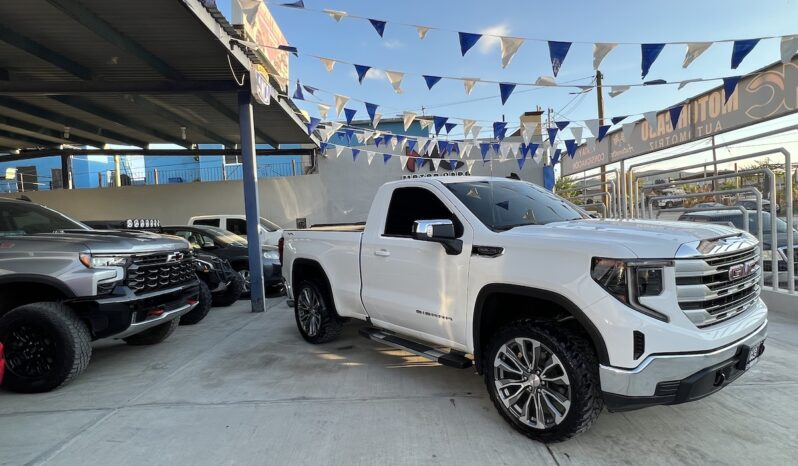 GMC Sierra 2022 lleno