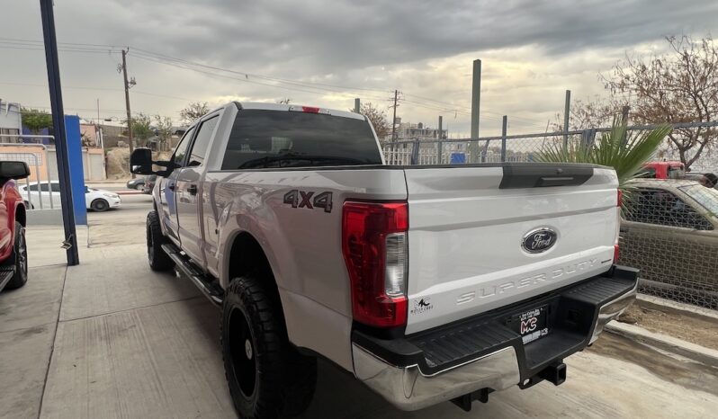 Ford F 250 2018 lleno