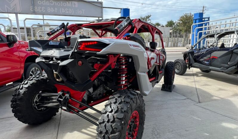 An Am Maverick XRS 2024 lleno