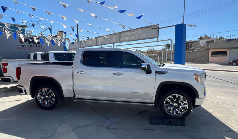 GMC Sierra Denali 2020 lleno