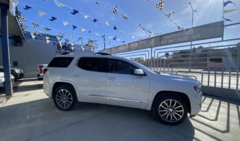 GMC Acadia 2023 lleno