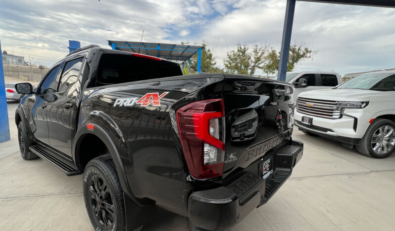 Nissan Frontier 2021 lleno