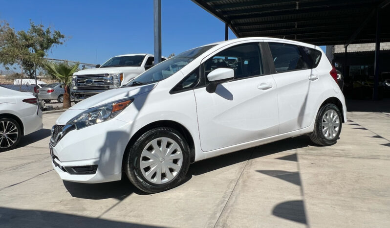 Nissan versa 2017 lleno