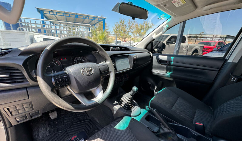 Toyota hilux 2021 lleno