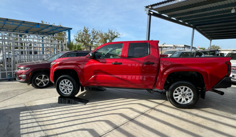 Toyota Tacoma 2024 lleno