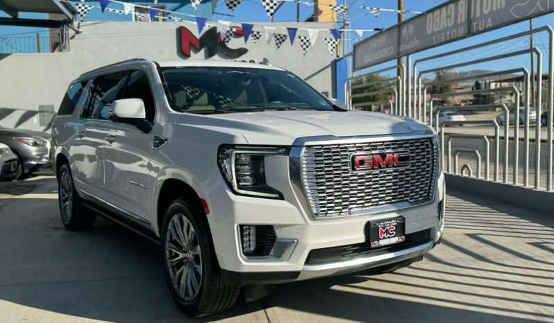 GMC Yukon Denali 2021 lleno