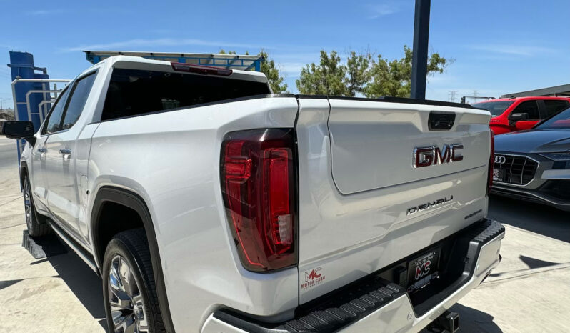 GMC Sierra Denali 2023 lleno