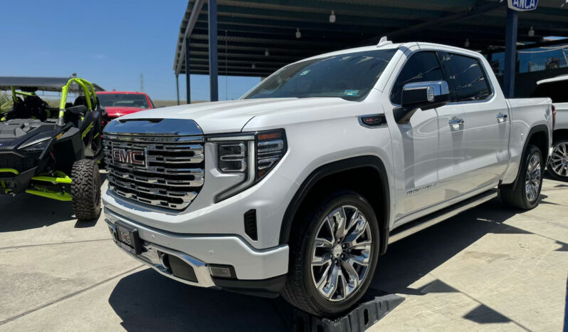 GMC Sierra Denali 2023 lleno