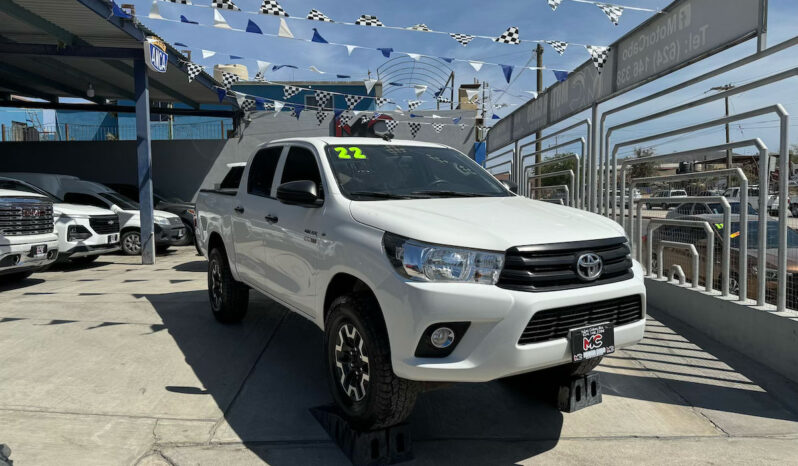 Toyota Hilux 2022 lleno