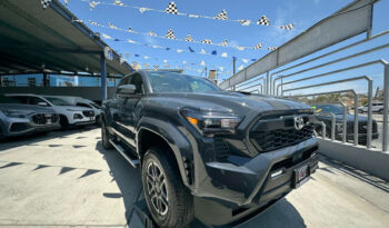 Toyota Tacoma 2022 lleno