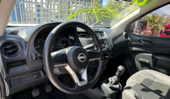 Nissan NP300 2023 lleno