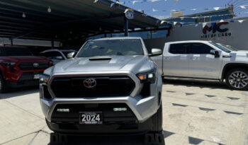 Toyota Tacoma gris 2024 lleno