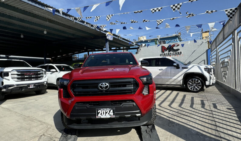 Toyota Tacoma roja 2024 lleno