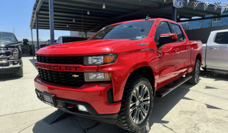 Silverado Custom 2021 lleno