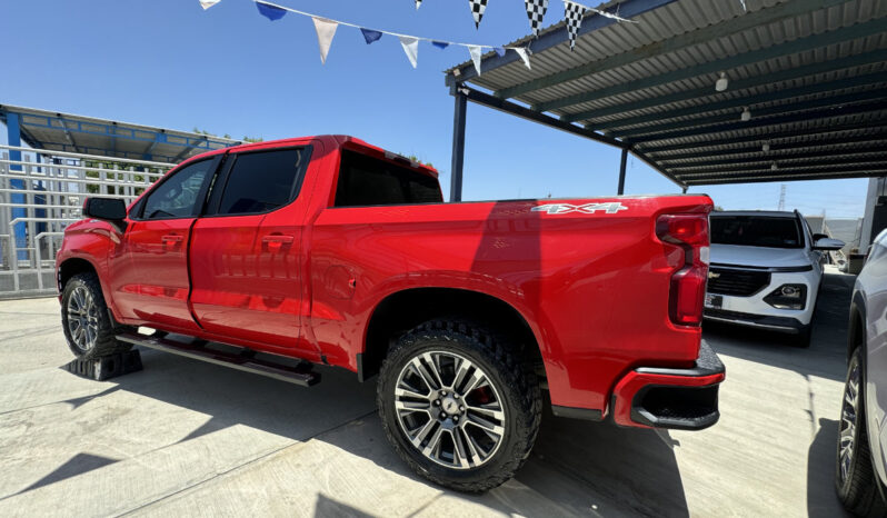 Silverado Custom 2021 lleno