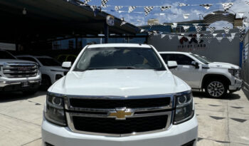 Chevrolet Suburban 2015 lleno