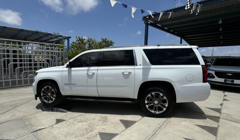 Chevrolet Suburban 2015 lleno