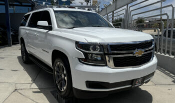 Chevrolet Suburban 2015 lleno