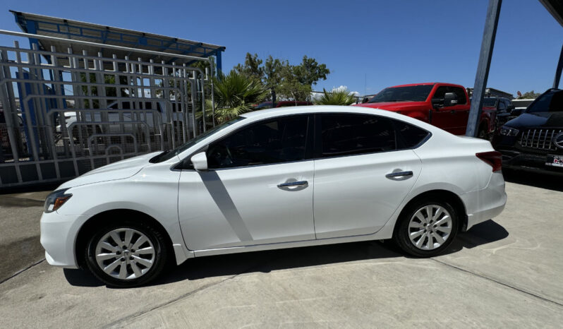 Nissan Sentra 2017 lleno