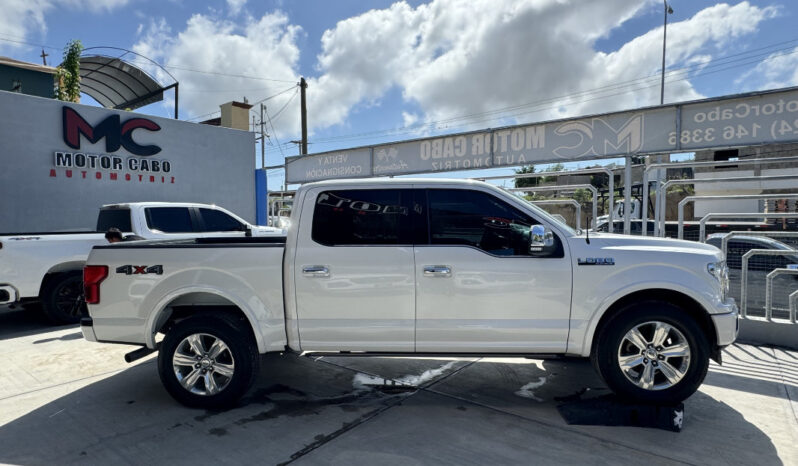 Ford Lobo Platinum 2018 lleno