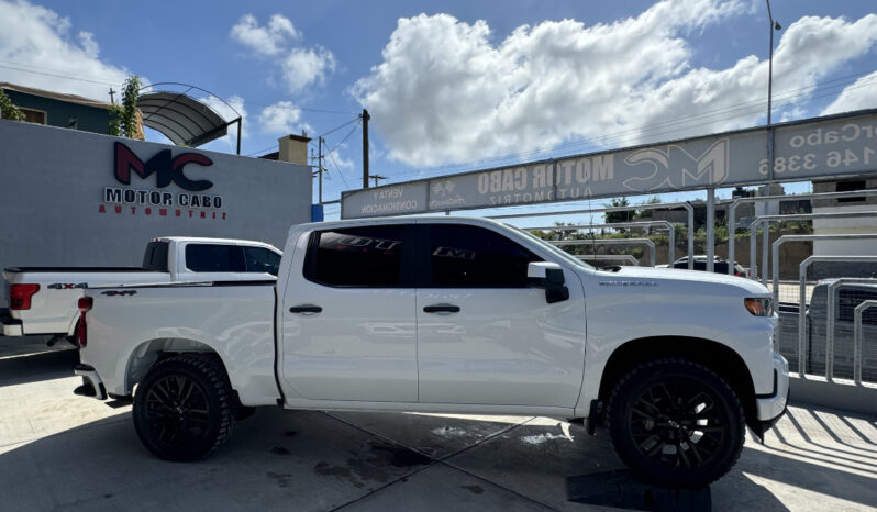 Chevrolet Silverado 2021 lleno