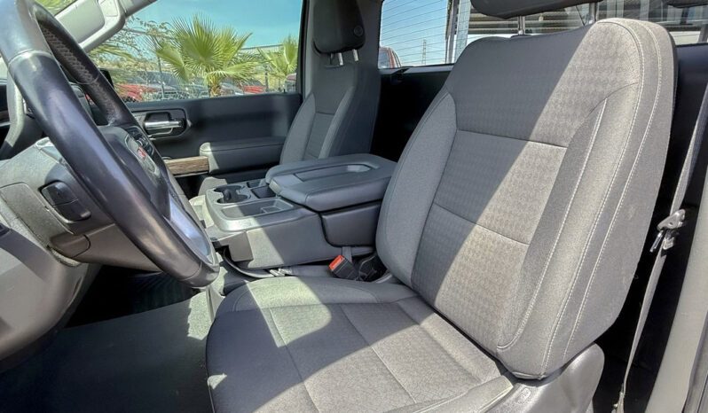 GMC Sierra SLE 2022 lleno