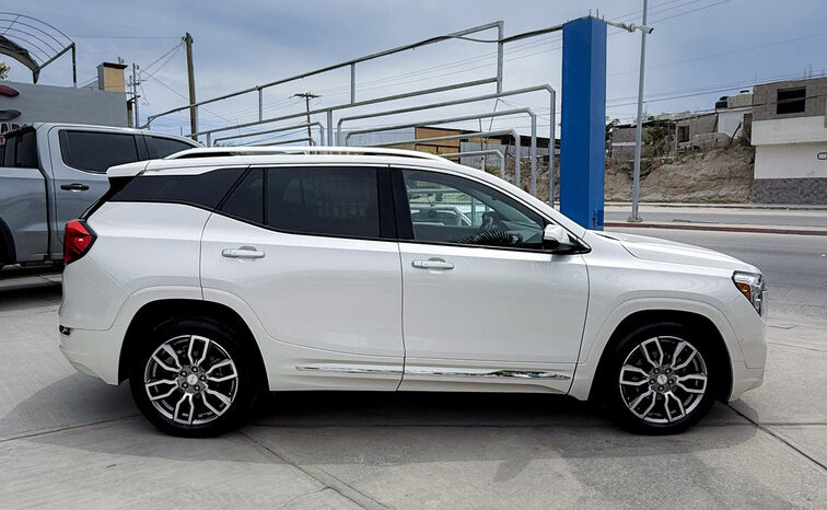GMC TERRAIN DENALI 2024 lleno
