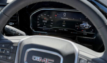 GMC Sierra SLE 4×4 Cabina Regular 2025 lleno
