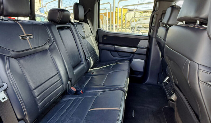 Ford Lobo Platinum 2022 lleno