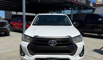 Toyota Hilux SR STD 2022 lleno