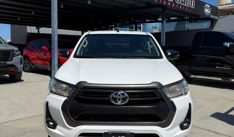Toyota Hilux SR STD 2022 lleno