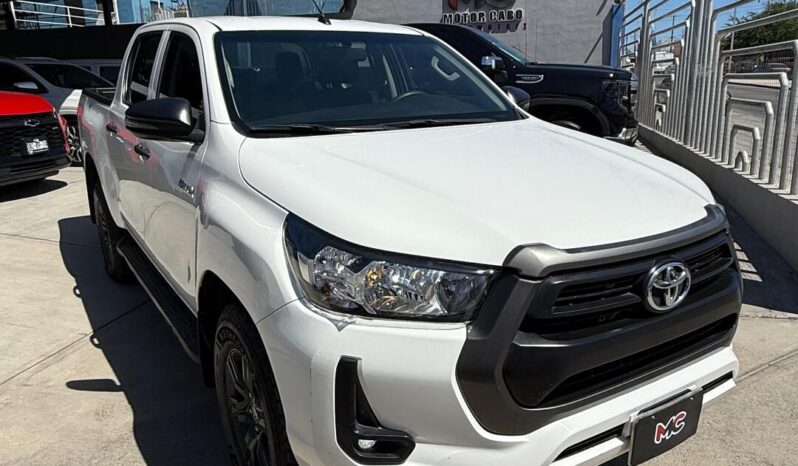 Toyota Hilux SR STD 2022 lleno
