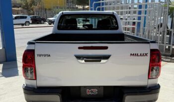 Toyota Hilux SR STD 2022 lleno