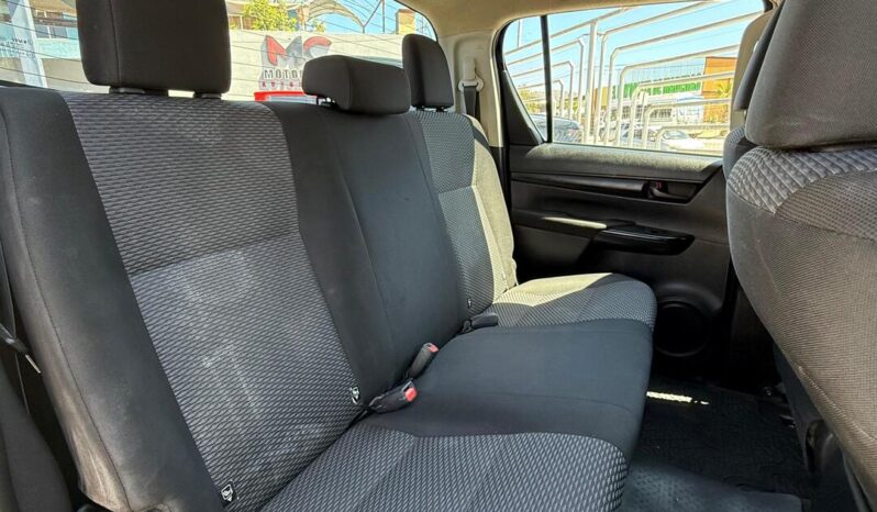 Toyota Hilux SR STD 2022 lleno