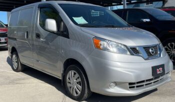 NISSAN NV 200 2020 lleno