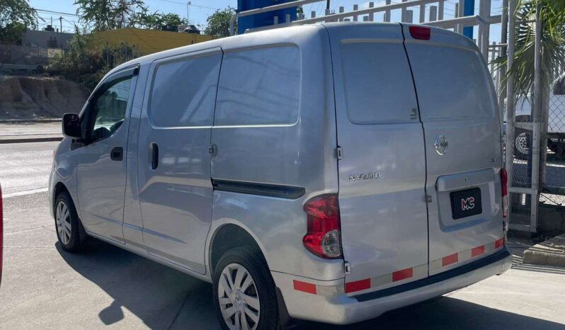 NISSAN NV 200 2020 lleno