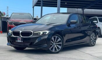 BMW 320i 2023 lleno