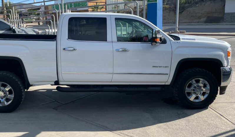 GMC Sierra 3500HD 2018 lleno