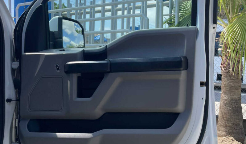 FORD F150 4X4 2016 lleno